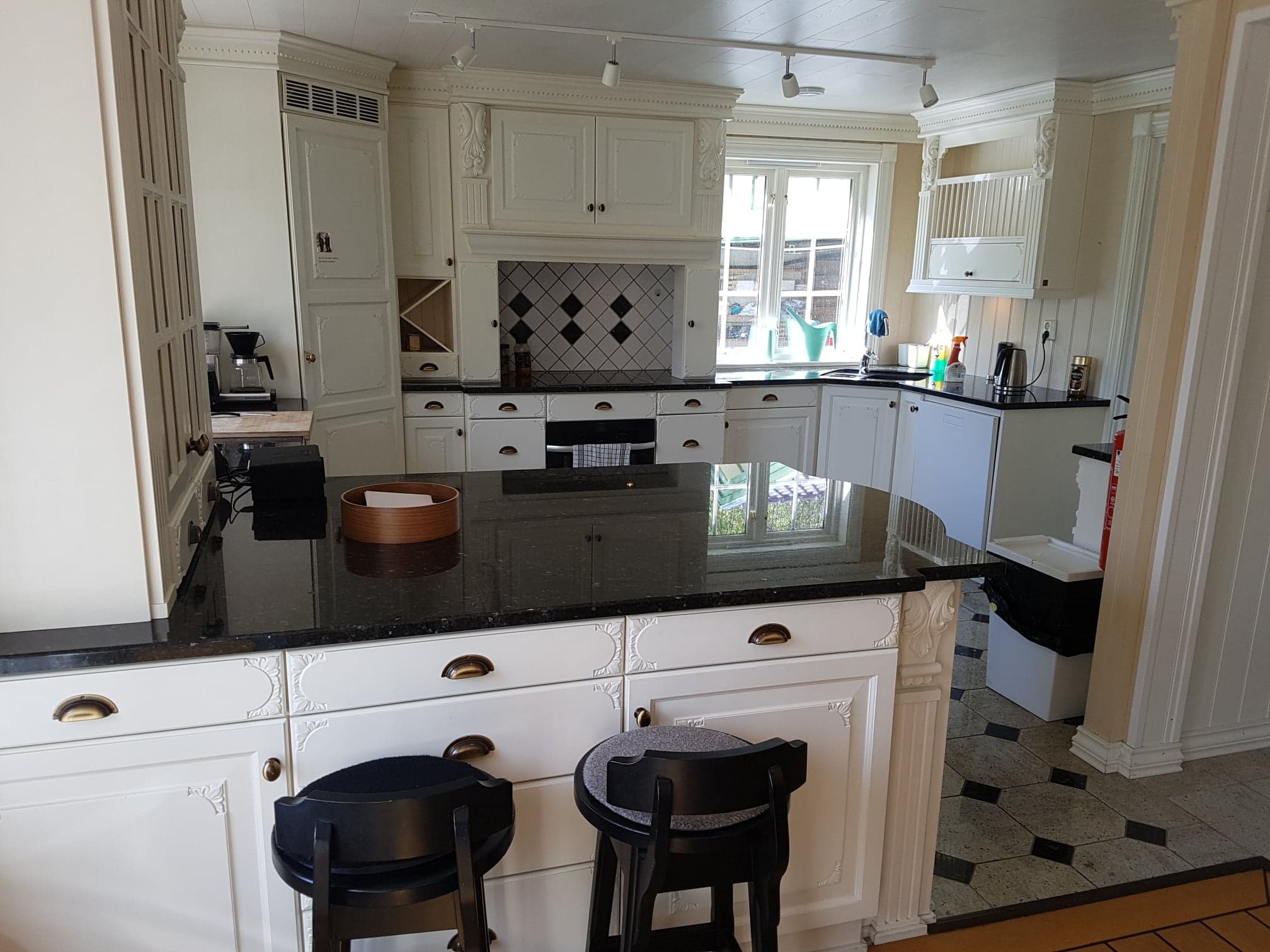 60284042_2660966707263124_1588768085655945216_n